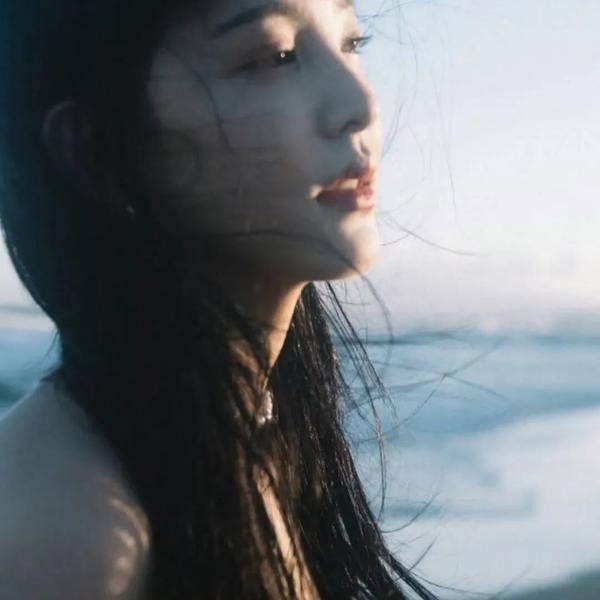 敦君与女朋友